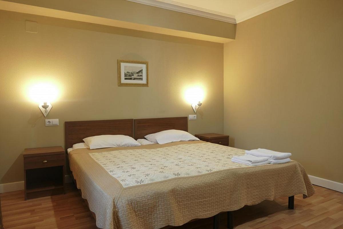 Hotel Abaata Гагра Екстер'єр фото