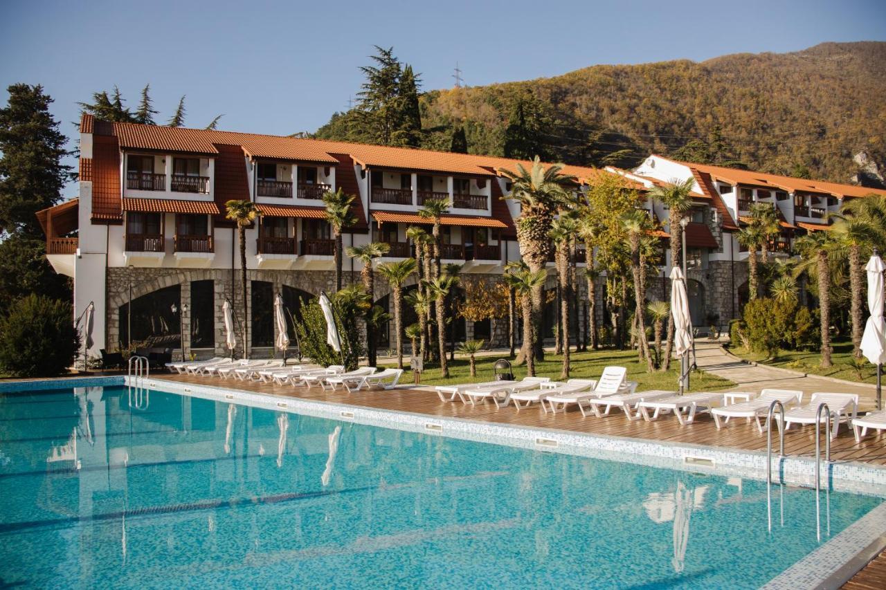 Hotel Abaata Гагра Екстер'єр фото