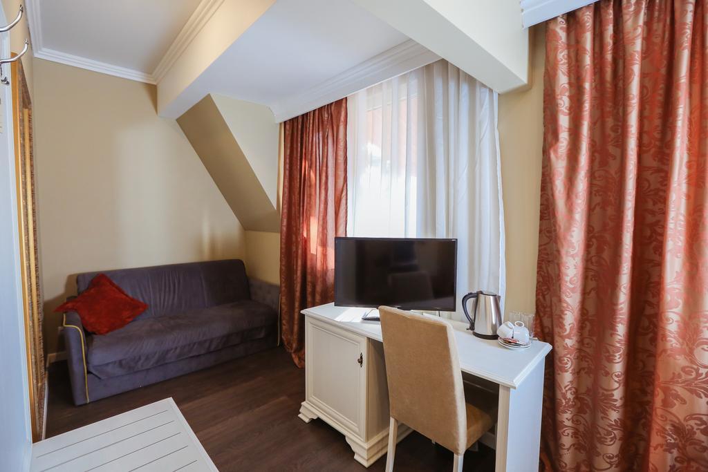 Hotel Abaata Гагра Екстер'єр фото