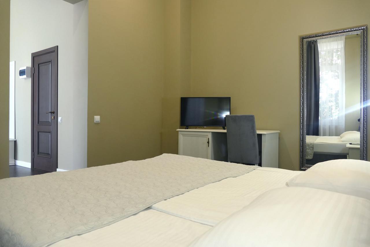 Hotel Abaata Гагра Екстер'єр фото