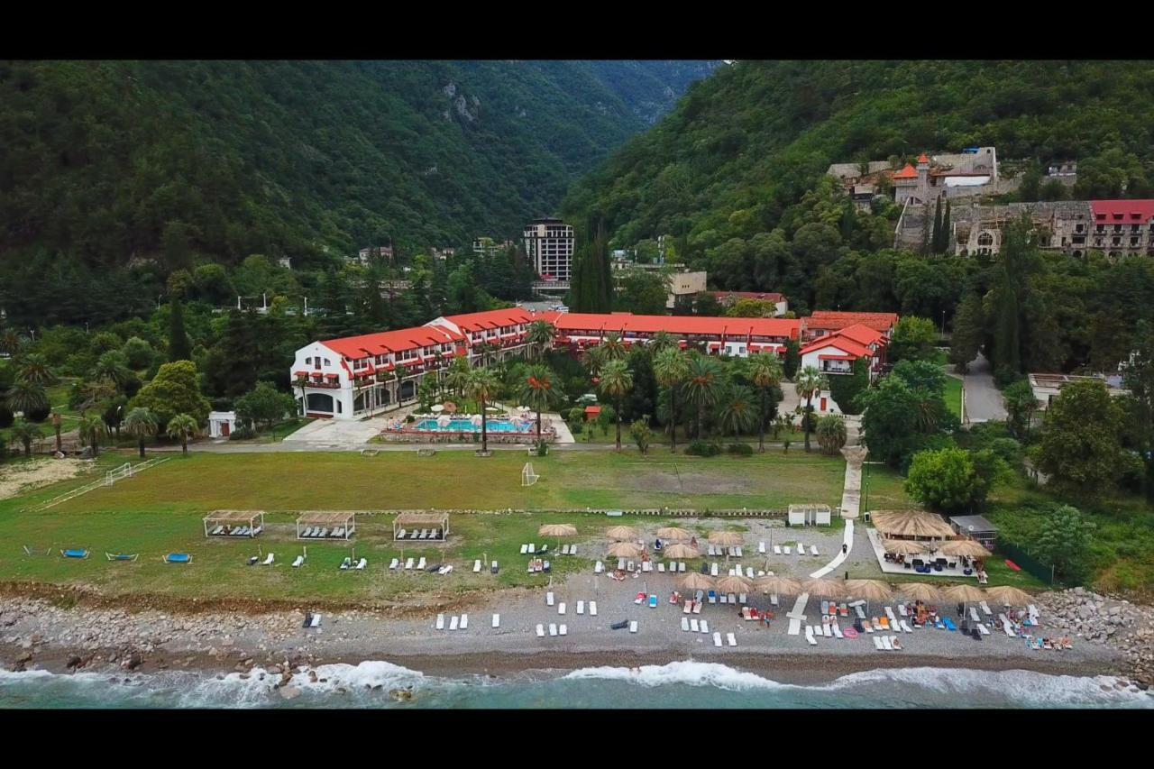 Hotel Abaata Гагра Екстер'єр фото