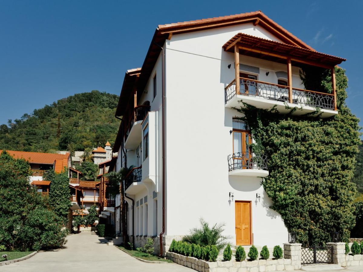 Hotel Abaata Гагра Екстер'єр фото